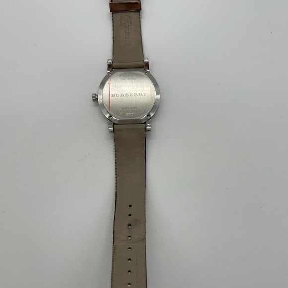 BURBERRY Check Unisex Watch BU9021 - Picture 4 of 12
